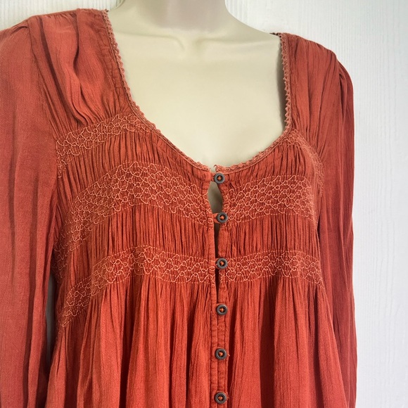 Free People - Blue Bird Boho Lightweight Button Down  Raw Edge blouse Size S - Picture 5 of 12